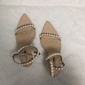 Fashion Nova Nude Pointed Heels